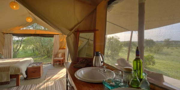 Encounter Mara Camp