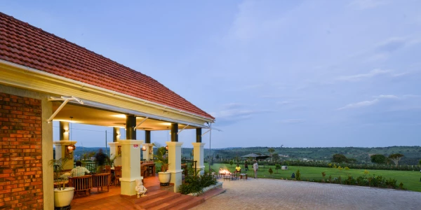 Ishaazi Farm Lodge