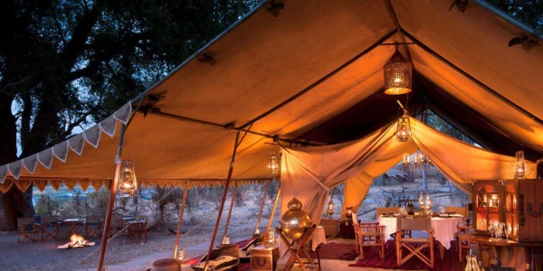 Selinda Explorers Camp