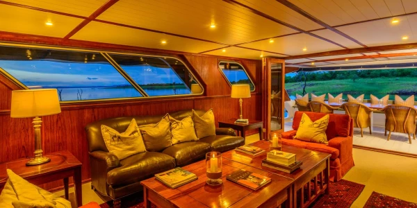 Matusadona Luxury Lake Safari Cruiser