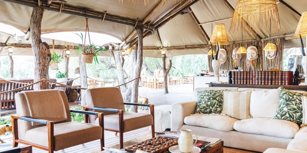 Anabezi Luxury Tented Camp