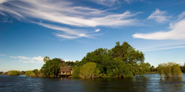 Sindabezi Island Camp